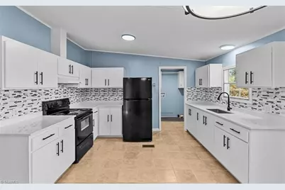 5754 Zelma Boulevard, Archdale, NC 27263 - Photo 9