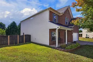 694 Trotters Run Ct, Whitsett, NC 27377 - Photo 3