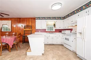 405 E Devon Dr, Mount Airy, NC 27030 - Photo 15