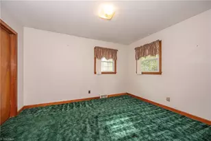 405 E Devon Dr, Mount Airy, NC 27030 - Photo 23