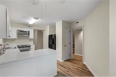 306 N Lindell Road #E, Greensboro, NC 27403 - Photo 17