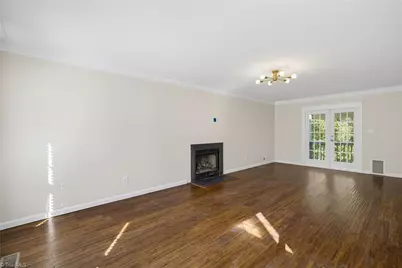 8 Cardwell Point, Greensboro, NC 27407 - Photo 5
