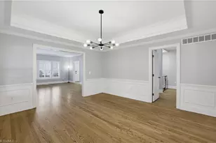 414 Fisher Park Cir, Greensboro, NC 27401 - Photo 15