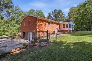 406 Spring Rd, Jamestown, NC 27282 - Photo 35