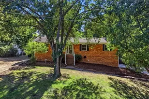 406 Spring Rd, Jamestown, NC 27282 - Photo 41