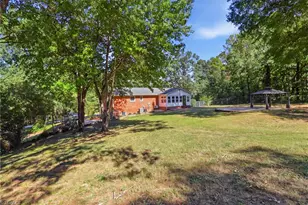 406 Spring Rd, Jamestown, NC 27282 - Photo 39