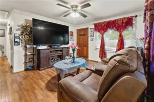 2112 Vale Pl, Greensboro, NC 27401 - Photo 11