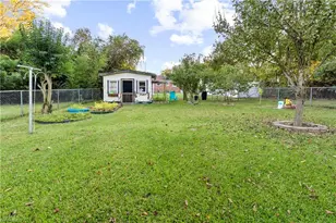 2112 Vale Pl, Greensboro, NC 27401 - Photo 15