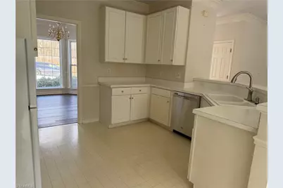 2012 Treyburn Lane, High Point, NC 27265 - Photo 9