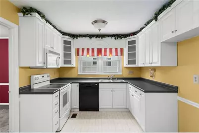 203 Shenandoah Drive, Winston-Salem, NC 27103 - Photo 11