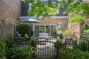 1108 Dover Rd, Greensboro, NC 27408 - Photo 35