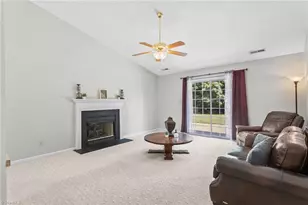 213 Wyndham Ave, High Point, NC 27265 - Photo 7