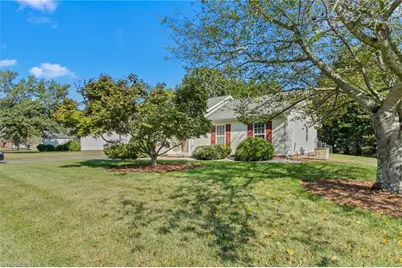 213 Wyndham Avenue, High Point, NC 27265 - Photo 3