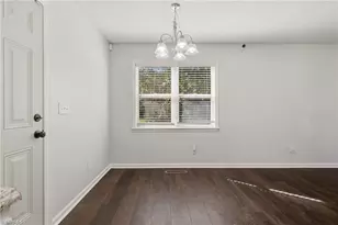 1703 Midway St, Greensboro, NC 27403 - Photo 9