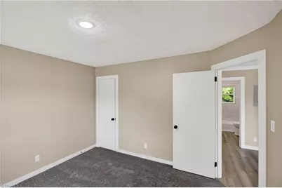 17 Hunter Street, Thomasville, NC 27360 - Photo 21