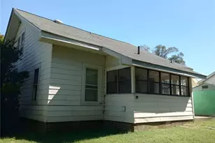 217 N Fayetteville St, Liberty, NC 27298 - Photo 5