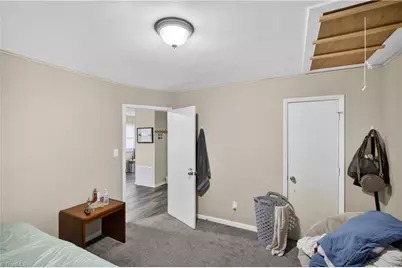 21 Hunter Street, Thomasville, NC 27360 - Photo 11