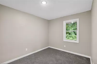 29 Hunter Street, Thomasville, NC 27360 - Photo 21