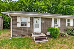 29 Hunter St, Thomasville, NC 27360 - Photo 1