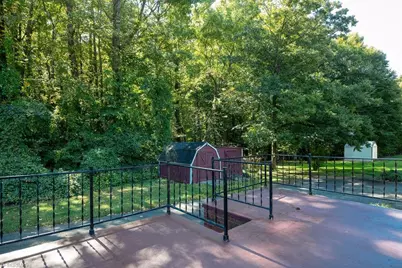 2420 Kingsgate Drive, Winston-Salem, NC 27101 - Photo 21
