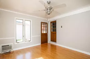 2420 Kingsgate Dr, Winston-Salem, NC 27101 - Photo 15