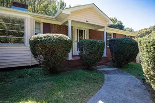 2420 Kingsgate Dr, Winston-Salem, NC 27101 - Photo 25