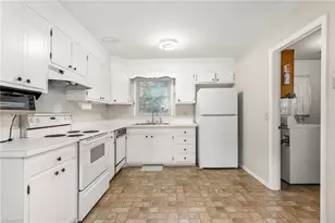 3 Roxby Ct, Greensboro, NC 27455 - Photo 11