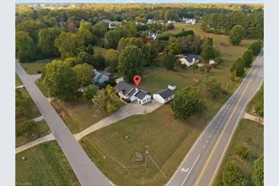 100 Prima Drive, Greensboro, NC 27455 - Photo 3