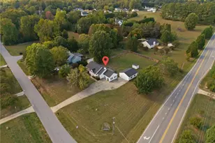 100 Prima Dr, Greensboro, NC 27455 - Photo 3
