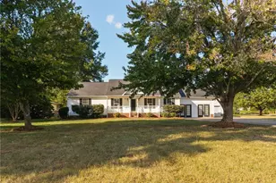 100 Prima Dr, Greensboro, NC 27455 - Photo 29