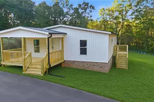 189 Village Point Dr, Statesville, NC 28625 - Photo 1