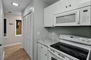 5002 Carolwood Dr, Greensboro, NC 27407 - Photo 7