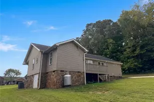 1415 Faith Meadows Ln, Asheboro, NC 27205 - Photo 29