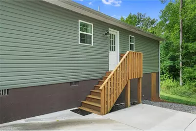 247 Lake Drive 9, Lexington, NC 27292 - Photo 17