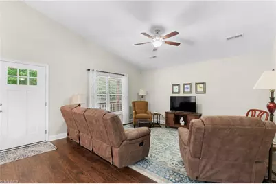 247 Lake Drive 9, Lexington, NC 27292 - Photo 5