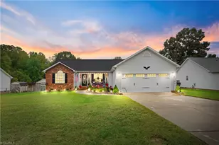 106 John Mills Ln, Thomasville, NC 27360 - Photo 3