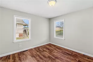 112 Raleigh St, Greensboro, NC 27401 - Photo 11