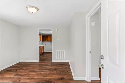 112 Raleigh Street, Greensboro, NC 27401 - Photo 7