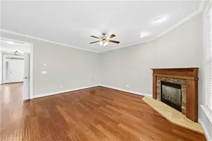 113 Market Cross Ct, Holly Springs, NC 27540 - Photo 7
