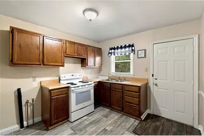 1405 Glenside Drive, Greensboro, NC 27405 - Photo 11