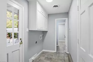 102 Cottonwood Dr, Jamestown, NC 27282 - Photo 23
