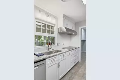 102 Cottonwood Drive, Jamestown, NC 27282 - Photo 15