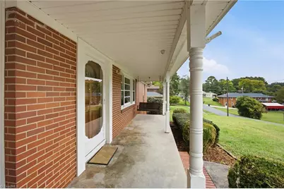 1420 Brookdale Drive, Asheboro, NC 27205 - Photo 7