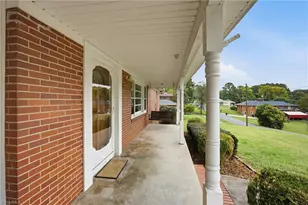 1420 Brookdale Dr, Asheboro, NC 27205 - Photo 7