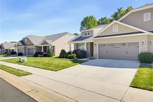 3404 Amber Mdws Rd, High Point, NC 27265 - Photo 3
