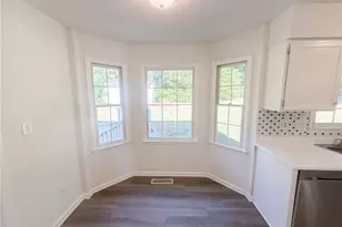 423 Sherwood Ct, Eden, NC 27288 - Photo 9