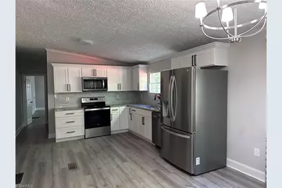 6610 Edgeworth Trail, Pfafftown, NC 27040 - Photo 3