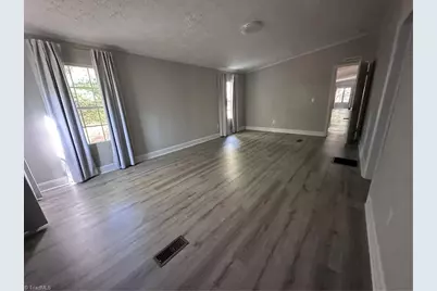 6610 Edgeworth Trail, Pfafftown, NC 27040 - Photo 15