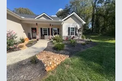 110 N Pineland Avenue, Jonesville, NC 28642 - Photo 31