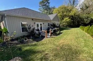 110 N Pineland Ave, Jonesville, NC 28642 - Photo 35